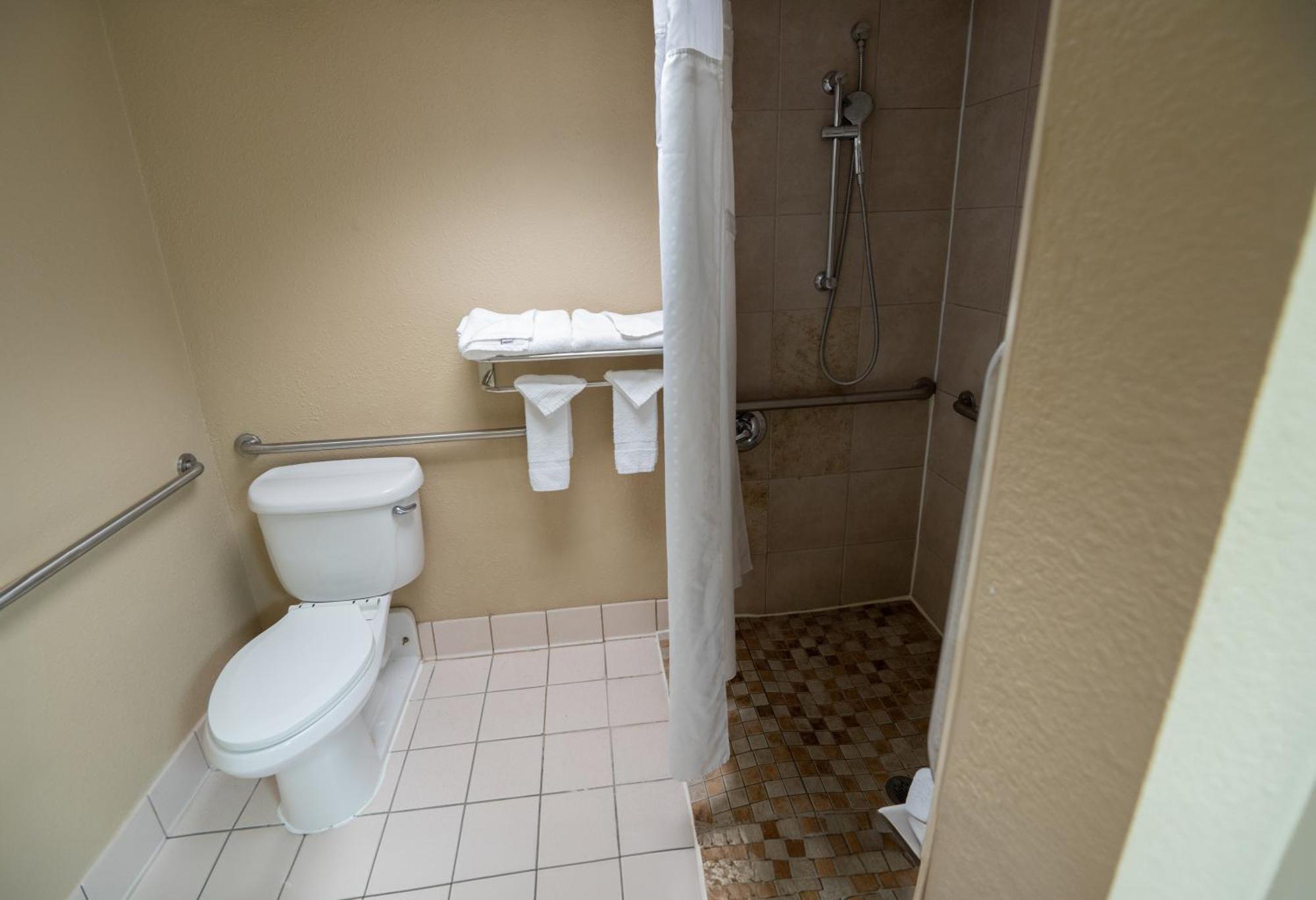 Quality Inn & Suites Downtown Mansfield Zewnętrze zdjęcie